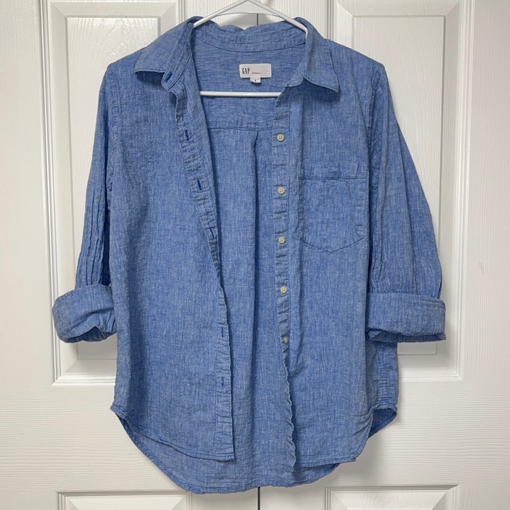 GAP chambray denim shirt size small